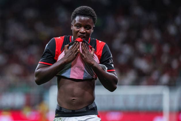 Alphadjo Cisse of AC Milan leaves the pitch during Serie A 2026 27 football match between AC Milan and Venezia FC Italy Copyright: xBEAUTIFULxSPORTS Carabellix