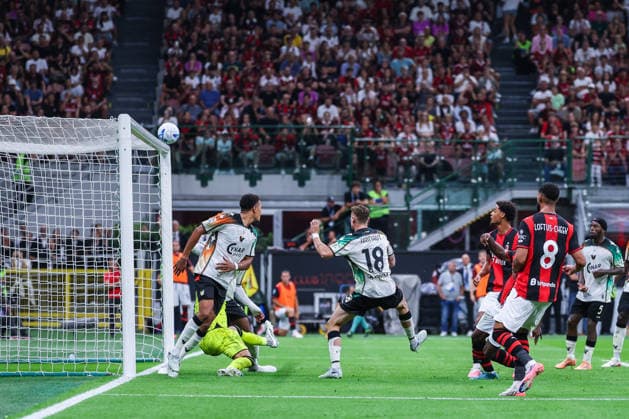 Yunus Musah of AC Milan seen in action during Serie A 2026 27 football match between AC Milan and Venezia FC Italy Copyright: xBEAUTIFULxSPORTS Carabellix