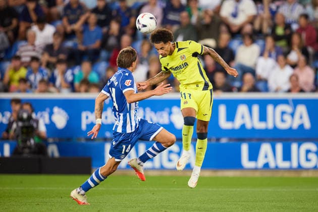 August 28, 2026, Vitoria, Alaba, Spain: Nahuel Tenaglia of Deportivo Alaves competes for the ball with Tajon Buchanan of Villarreal CF during the LaLiga EA Sports match between Deportivo Alaves and Villarreal CF at Mendizorrotza on August 28, 2026, in Vitoria, Spain. Deportivo Alaves V Villarreal CF - LaLiga EA Sports  - ZUMAa181 20260828_zaa_a181_115 Copyright: xRicardoxLarreinax