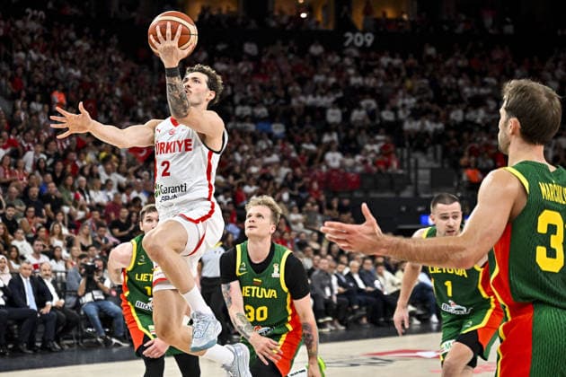 Turkiye v Lithuania - FIBA 2027 World Cup European Qualifiers ISTANBUL, TURKIYE - AUGUST 28: Sehmus Hazer (2) of Turkiye in action against Kristupas Zemaitis (30) of Lithuania during FIBA 2027 World Cup European Qualifiers Group J second round match between Turkiye and Lithuania at Basketball Development Center in Istanbul, Turkiye on August 28, 2026. Muhammed Enes Yildirim Anadolu Istanbul Turkey. Editorial use only. Please get in touch for any other usage.  Copyright: x2026xAnadoluxMuhammedxEnesxYildirimx