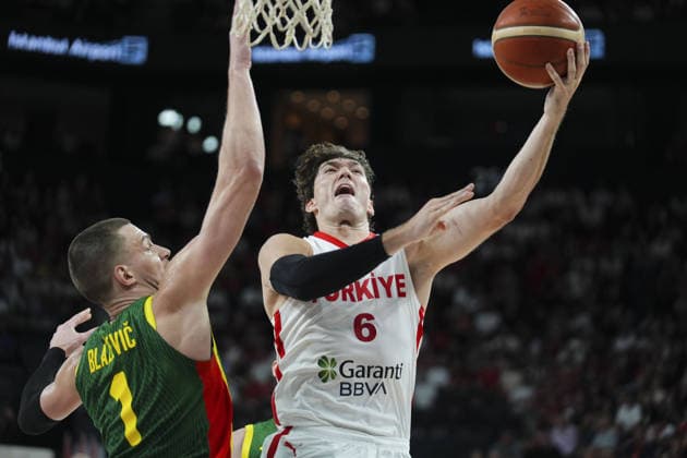 Turkiye v Lithuania - FIBA 2027 World Cup European Qualifiers ISTANBUL, TURKIYE - AUGUST 28: Cedi Osman (6) of Turkiye in action against Marek Blazevic (1) of Lithuania during the FIBA 2027 Basketball World Cup European Qualifiers second round Group J match between Turkiye and Lithuania at Turkcell Basketball Development Center in Istanbul, Turkiye on August 28, 2026. Bunyamin Celik Anadolu Istanbul Turkey. Editorial use only. Please get in touch for any other usage.  Copyright: x2026xAnadoluxBunyaminxCelikx