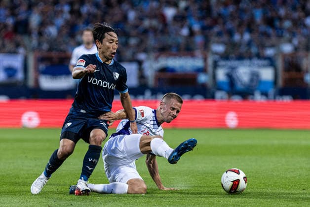 2.Fußball Bundesliga: VfL Bochum 1848 - VfL Osnabrück; 28.08.2026 Koji Miyoshi (VfL Bochum 1848, 23), Adrian Beck (VfL Osnabrück, 21) 2.Fußball Bundesliga: VfL Bochum 1848 - VfL Osnabrück; Ruhrstadion, Bochum; 28.08.2026 DFL regulations prohibit any use of photographs as image sequences and or quasi video. *** 2. Bundesliga VfL Bochum 1848 vs. VfL Osnabrück August 28, 2026 Koji Miyoshi VfL Bochum 1848, 23, Adrian Beck, VfL Osnabrück, 21 2 German Bundesliga VfL Bochum 1848 vs. VfL Osnabrück Ruhrstadion, Bochum August 28, 2026 DFL regulations prohibit any use of photographs as image sequences and or quasi-video Copyright: xBEAUTIFULxSPORTS Buriakovx