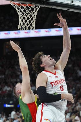 Turkiye v Lithuania - FIBA 2027 World Cup European Qualifiers ISTANBUL, TURKIYE - AUGUST 28: Cedi Osman (6) of Turkiye in action against Marek Blazevic (1) of Lithuania during the FIBA 2027 Basketball World Cup European Qualifiers second round Group J match between Turkiye and Lithuania at Turkcell Basketball Development Center in Istanbul, Turkiye on August 28, 2026. Bunyamin Celik Anadolu Istanbul Turkey. Editorial use only. Please get in touch for any other usage.  Copyright: x2026xAnadoluxBunyaminxCelikx