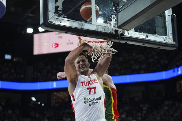 Turkiye v Lithuania - FIBA 2027 World Cup European Qualifiers ISTANBUL, TURKIYE - AUGUST 28: Omer Faruk Yurtseven (77) of Turkiye in action during the FIBA 2027 Basketball World Cup European Qualifiers second round Group J match between Turkiye and Lithuania at Turkcell Basketball Development Center in Istanbul, Turkiye on August 28, 2026. Bunyamin Celik Anadolu Istanbul Turkey. Editorial use only. Please get in touch for any other usage.  Copyright: x2026xAnadoluxBunyaminxCelikx
