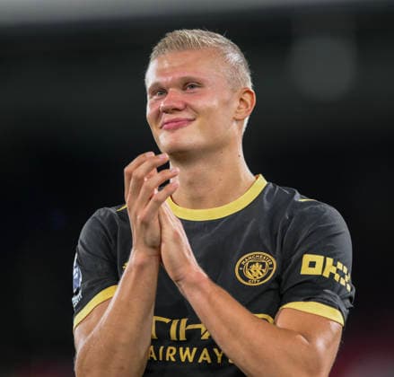 Crystal Palace v Manchester City Premier League Erling Haaland of Manchester City applauds the fans during the Premier League match at Selhurst Park, London 28 08 2026 UK Newspapers OUT Copyright: xMalcolmxFellx FIL-23847-0042