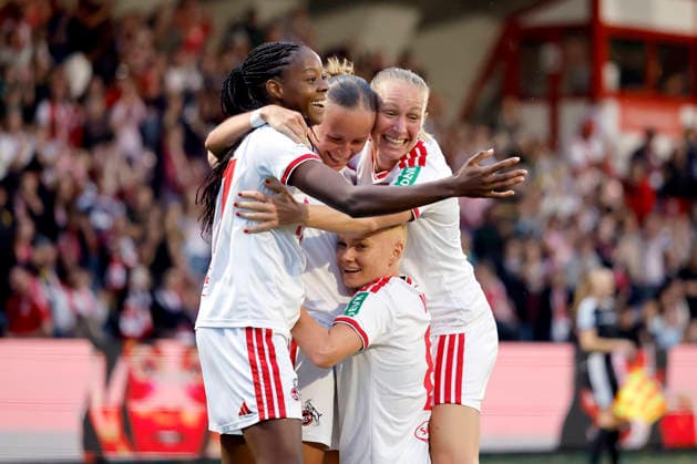 Die Fußballspielerinnen Lydia Andrade (1. FC Köln 17, Mittelfeld), Beke Sterner (1. FC Köln 37, Abwehr), Laura Vogt (1. FC Köln 8, Mittelfeld) und Pauline Bremer (1. FC Köln 9, Sturm) beim Spiel der 1. Damen-Mannschaft des 1. FC Köln gegen TSG Hoffenheim (Endstand: 1:0) am 2. Spieltag in der Google Pixel Frauen-Bundesliga im Franz Kremer Stadion. Köln, 28.08.2026 (DFB REGULATIONS PROHIBIT ANY USE OF PHOTOGRAPHS AS IMAGE SEQUENCES AND OR QUASI-VIDEO) NRW Deutschland *** Soccer players Lydia Andrade (1 FC Köln 17), midfielder, and Beke Sterner (1 FC Köln 37), defender, Laura Vogt (1 FC Köln, No. 8, midfielder), and Pauline Bremer (1 FC Köln, No. 9, forward) during the match between 1 FC Köln’s Women’s First Team and TSG Hoffenheim, which ended with a score of 1–0 on Matchday 2 of the Google Pixel Women’s Bundesliga at the Franz Kremer Stadium in Cologne, August 28, 2026. DFB regulations prohibit any use of photographs as image sequences and or quasi-video. NRW, Germany Copyright: xChristophxHardtx