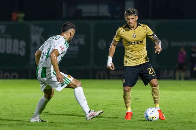 Rio Ave v Sporting Cp - Liga Portugal Vila do Conde, August 28 - Maxi Araujo of Sporting CP is seen on action during the Rio Ave FC x Sporting CP match for the Liga Portugal Betclic 2026 27 on August 28, 2026 in Vila do Conde, Portugal Vila do Conde Portugal  Copyright: xMiguelxLemosx originalFilename:lemos-rioavefc260828_npy2x.jpg