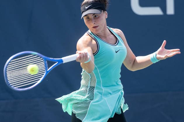 US Open qualifying final round NEW YORK, USA - AUGUST 28: Bianca Andreescu returns ball during a women s qualifying singles match final round of the 2026 US Open Championship at USTA Billie Jean King National Tennis Center on August 28, 2026 in Flushing, NY. Bianca Andreescu lost in three sets, she needed twice medical attention during 3rd set and was visibly physically exhausted. Lev Radin Anadolu New York United States. Editorial use only. Please get in touch for any other usage.  Copyright: x2026xAnadoluxLevxRadinx