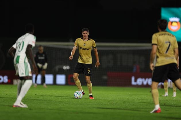 August 28, 2026, Vila Do Conde, Porto, Portugal: Vila do Conde, PORTUGAL - AUGUST 28: Sergi Altimira of Sporting CP in action during the Liga Portugal Betclic 2026 27 match between Rio Ave and Sporting CP at Estadio dos arcos, on August 28, 2026 in Vila do Conde, Portugal. Vila Do Conde Portugal - ZUMAe141 20260828_zsp_e141_075 Copyright: xLuisxEirasx