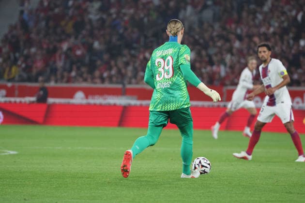 FOOTBALL : LOSC Lille vs PSG Paris Saint-Germain - Ligue 1 J2 - 28 08 2026 Matvey SAFONOV (PSG) lors du match LOSC Lille vs PSG Paris Saint-Germain , Ligue 1 J2, Decathlon Arena stade Pierre Mauroy, le 28 aoÃ»t 2026 - photo Laurent Sanson PsnewZ  Copyright: xLaurentxSANSONx xPsnewZx
