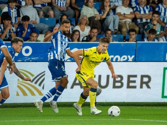 ESP LaLiga EA Sports: Deportivo Alavés vs. Villarreal CF — Juan Foyth of Villarreal during the LaLiga EA Sports match between Deportivo Alavés and Villarreal CF, played at Mendizorroza Stadium in Vitoria-Gasteiz on August 28, 2026, in Spain. VITORIA, Spain — Soccer Copyright: xMiguelxGarciax xAgenciaxLOFx