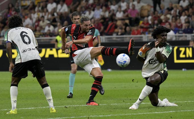 Foto IPP Paolo Bona Milano 28 08 2026 Campionato Serie A di Calcio stagione 2026 2027 partita Milan-Venezia Nella foto Adrien Rabiot Italy Photo Press Worldwide Copyright italy Italy ITALY  Copyright: xR4924_italyphotopressx
