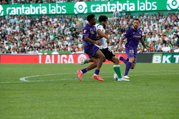 Real Racing Club de Santander v Elche CF - LaLiga EA Sports 2026 27 Racing de Santander v Elche C.F - LaLiga EA Sports - AUGUST 28 - Asier Villalibre of Racing de Santander shoots on target during the LaLiga EA Sports match between Racing de Santander and Elche C.F at El Sardinero Stadium, Santander, Spain, on August 28, 2026. Santander Canabria Spain  Copyright: xDavidxFernandezx originalFilename:fern__ndez-racingde260828_npWsH.jpg