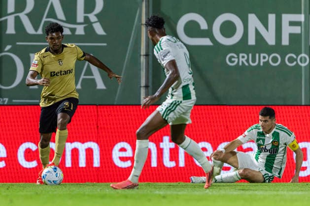 Rio Ave v Sporting Cp - Liga Portugal Vila do Conde, August 28 - Luis Guilherme of Sporting CP is seen on action during the Rio Ave FC x Sporting CP match for the Liga Portugal Betclic 2026 27 on August 28, 2026 in Vila do Conde, Portugal Vila do Conde Portugal  Copyright: xMiguelxLemosx originalFilename:lemos-rioavefc260828_npfEN.jpg