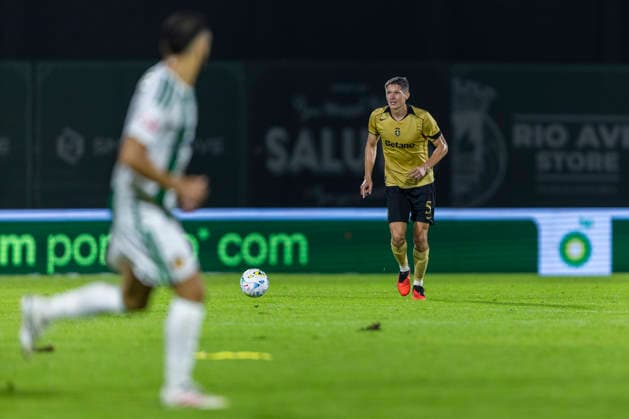 Rio Ave v Sporting Cp - Liga Portugal Vila do Conde, August 28 - Sergi Altimira of Sporting CP is seen on action during the Rio Ave FC x Sporting CP match for the Liga Portugal Betclic 2026 27 on August 28, 2026 in Vila do Conde, Portugal Vila do Conde Portugal  Copyright: xMiguelxLemosx originalFilename:lemos-rioavefc260828_npKBw.jpg