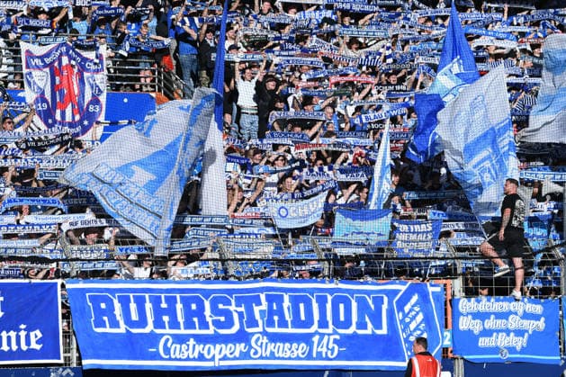 Fußball 2. Bundesliga 3. Spieltag VfL Bochum - VfL Osnabrück am 28.08.2026 im Vonovia Ruhrstadion in Bochum Fanblock Fans VfL Bochum DFL regulations prohibit any use of photographs as image sequences and or quasi-video. *** Soccer, 2. Bundesliga, Matchday 3: VfL Bochum vs. VfL Osnabrück on August 28, 2026, at the Vonovia Ruhrstadion in Bochum. Fan section: VfL Bochum fans. DFL regulations prohibit any use of photographs as image sequences and or quasi-video. xRx