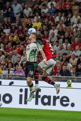 IPA87877174 - Antoine Hainaut and Davide Bartesaghi during the Serie A match between AC Milan and Venezia FC at Stadio Giuseppe Meazza in Milan, Italy, on August 28, 2026.  Copyright: xFedericoxManoni IPAxSportx xx 87877174
