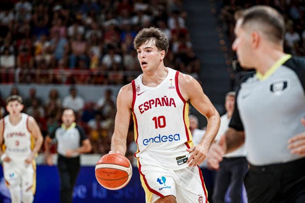 ESP Spain vs. Portugal: Second Qualifying Window for the 2027 World Cup in Qatar. Hugo Gonzalez of Spain during the second qualifying phase for the 2027 World Cup, in the Spain vs. Portugal match played at the Principe Felipe Stadium in Zaragoza on August 28, 2026, in Zaragoza, Spain. Basketball Copyright: xAgenciaxLOFx