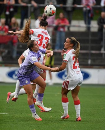 28.08.2026, xophax, Fussball 1.Bundesliga, 1.FC Koeln Frauen-Bundesliga , Frauenfussball. Frauen Bundesliga Google Pixel Frauen.Bundesliga 26 27. 1.FC Köln gegen TSG Hoffenheim. V.l.n.rechts : Laia Martret Jimenez ( Hoffenheim ) Marina Hegering Vanessa Leimenstoll ( beide 1.FC Köln ) Koeln *** August 28, 2026, xophax, Soccer 1st Bundesliga, 1. FC Köln Women s Bundesliga, Women s Soccer, Women s Bundesliga, Google Pixel, Women s Bundesliga, August 26–27, 1. FC Köln vs. TSG Hoffenheim, from left to right: Laia Martret Jiménez (Hoffenheim), Marina Hegering, Vanessa Leimenstoll—both from 1. FC Köln