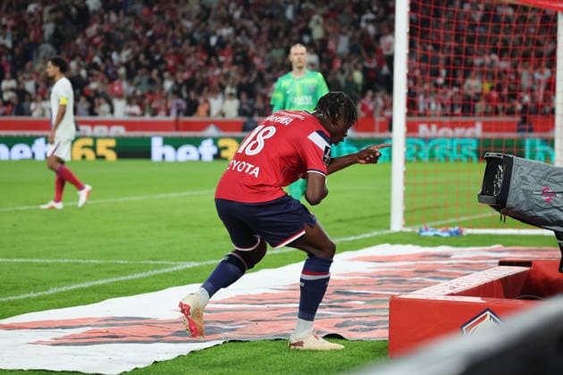 FOOTBALL : LOSC Lille vs PSG Paris Saint-Germain - Ligue 1 J2 - 28 08 2026 Joie de Dilane BAKWA (LOSC Lille) apres son but lors du match LOSC Lille vs PSG Paris Saint-Germain , Ligue 1 J2, Decathlon Arena stade Pierre Mauroy, le 28 aoÃ»t 2026 - photo Laurent Sanson PsnewZ  Copyright: xLaurentxSANSONx xPsnewZx