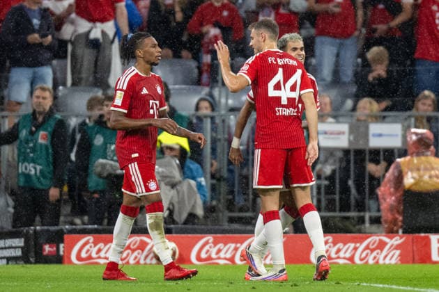 Torjubel zum 5:1, Michael Olise 17 (FC Bayern Muenchen), Josip Stanisic 44 (FC Bayern Muenchen), Luis Diaz 14 (FC Bayern Muenchen) , FC Bayern Muenchen - VfB Stuttgart, Fussball Bundesliga, 1. Spieltag, 28.08.2026 DFB regulations prohibit any use of photographs as image sequences and or quasi-video Muenchen Bayern Deutschland *** Goal celebration for the 5-1 win: Michael Olise 17 (FC Bayern Munich), Josip Stanisic 44 (FC Bayern Munich), Luis Diaz 14 (FC Bayern Munich), FC Bayern Munich vs. VfB Stuttgart, Bundesliga, Matchday 1, August 28, 2026. DFB regulations prohibit any use of photographs as image sequences and or quasi-video. Munich, Bayern, Germany Copyright: xkolbert-press UlrichxGamelx