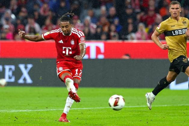 Michael Olise 17 (FC Bayern Muenchen) trifft das Tor und wir aberkannt, FC Bayern Muenchen vs. VfB Stuttgart, Fussball, 1. Bundesliga, 1. Spieltag, 28.08.2026 DFL DFB regulations prohibit any use of photographs as image sequences and or quasi-video Muenchen Bayern Deutschland *** Michael Olise, 17, of FC Bayern Munich scores a goal that is disallowed, FC Bayern Munich vs. VfB Stuttgart, Soccer, Bundesliga 1, Matchday 1, August 28, 2026. DFL and DFB regulations prohibit any use of photographs as image sequences and or quasi-video. Munich, Bayern, Germany Copyright: xkolbert-press ChristianxKolbertx