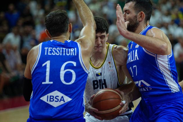 FIBA Basketball World Cup Qualifier: Bosnia and Herzegovina – Italy TUZLA, BOSNIA AND HERZEGOVINA - AUGUST 28: Tessitori of Italy in action during the FIBA Basketball World Cup Qualifier match between Bosnia and Herzegovina and Italy in Tuzla, Bosnia and Herzegovina on August 28, 2026. Denis Zuberi Anadolu Tuzla Bosnia and Herzegovina. Editorial use only. Please get in touch for any other usage.  Copyright: x2026xAnadoluxDenisxZuberix