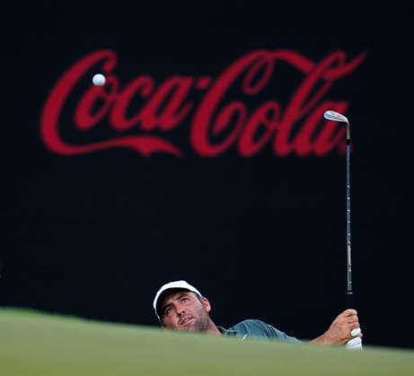 August 28, 2026, Atlanta, Georgia, USA: Scottie Scheffler (USA) hits a pitch shot near the 17th green during the second round at East Lake Golf Club. PGA, Golf Herren Tour TOUR Championship  - ZUMAd212 20260828_zsp_d212_109 Copyright: xRichardxDolex