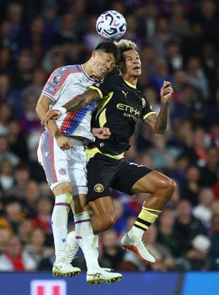 Takehiro Tomiyasu of Crystal Palace and Nico O Reilly of Manchester City Crystal Palace v Manchester City, Premier League Football, Football, Selhurst Park, London, UK - 28 Aug 2026London Selhurst Park United Kingdom EDITORIAL USE ONLY No use with unauthorised audio, video, data, fixture lists, club league logos or live services. Online in-match use limited to 120 images, no video emulation. No use in betting, games or single club league player publications.  Copyright: xMichaelxZemanek Shutterstockx 17118951ej