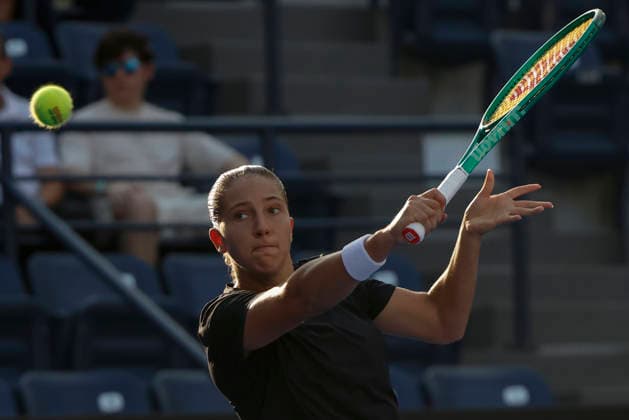 August 28, 2026, Monterrey, Nuevo Leon, Mexico: Diane Parry (FRA) in action against Ann Li (USA) during the semifinals of the GNP Seguros WTA, Tennis Damen 500 Open at Club Sonoma in Monterrey, Nuevo LeoÂ³n. Tenis 2026: Semifinal WTA 500 Monterrey: Parry Vs Li  - ZUMAo125 20260828_zip_o125_010 Copyright: xAntonioxOjedax