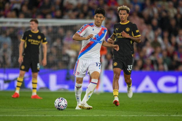 Crystal Palace v Manchester City Premier League Takehiro Tomiyasu of Crystal Palace passes the ball during the Premier League match at Selhurst Park, London 28 08 2026 UK Newspapers OUT Copyright: xMalcolmxFellx FIL-23847-0109