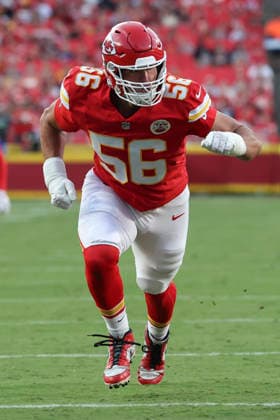 KANSAS CITY, MO - AUGUST 28: George Karlaftis 56 of the Kansas City Chiefs during a pass rush1 in the first quarter of an NFL, American Football Herren, USA preseason game between the Seattle Seahawks and Kansas City Chiefs on Aug 28, 2026 at Arrowhead Stadium in Kansas City, MO. (Photo by Scott Winters Icon Sportswire) NFL: AUG 28 Seahawks at Chiefs EDITORIAL USE ONLY Icon2608281314