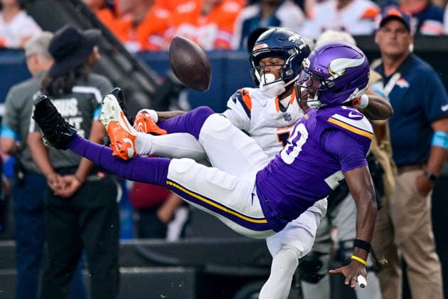 DENVER, CO - AUGUST 28: Minnesota Vikings cormerback Charles Deming (20) breaks up a pass intended for Denver Broncos wide receiver Pat Bryant (13) during a preseason game between the Minnesota Vikings and the Denver Broncos at Empower Field at Mile High on August 28, 2026 in Denver, Colorado. (Photo by Dustin Bradford Icon Sportswire) NFL, American Football Herren, USA AUG 28 Vikings at Broncos EDITORIAL USE ONLY Icon132260828003