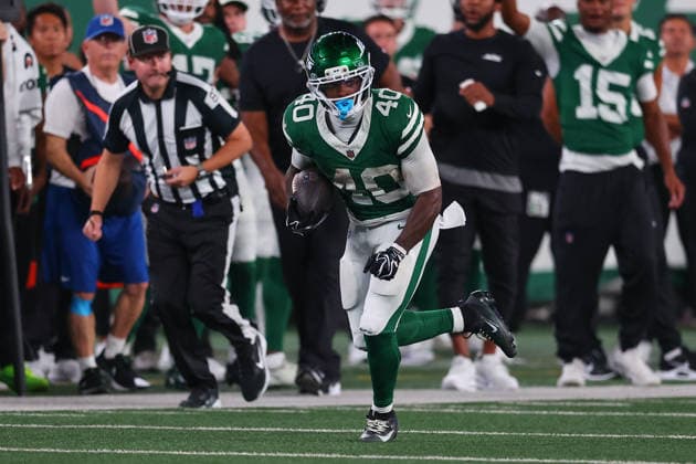 EAST RUTHERFORD, NJ - AUGUST 28: Chip Trayanum 40 of the New York Jets runs during the NFL, American Football Herren, USA Pre-season game against the New York Giants on August 28, 2026 at MetLife Stadium in East Rutherford, New Jersey. (Photo by Rich Graessle Icon Sportswire) NFL: AUG 28 Giants at Jets EDITORIAL USE ONLY Icon26082831196