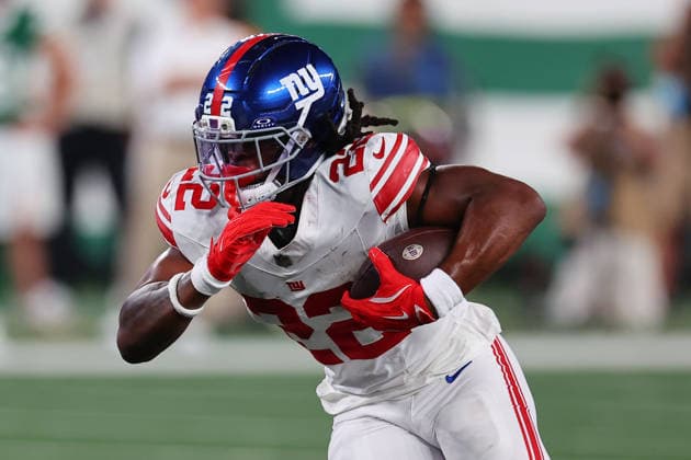 EAST RUTHERFORD, NJ - AUGUST 28: Najee Harris 22 of the New York Giants runs during the NFL, American Football Herren, USA Pre-season game against the New York Jets on August 28, 2026 at MetLife Stadium in East Rutherford, New Jersey. (Photo by Rich Graessle Icon Sportswire) NFL: AUG 28 Giants at Jets EDITORIAL USE ONLY Icon26082831198