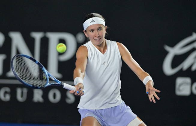 Monterrey Open tennis tournament Nikola Bartunkova of the Czech Republic in action against Elise Mertens of Belgium during a match at the Monterrey Open tennis tournament Monterrey, Mexico, 28 August 2026. Monterrey Mexico  Copyright: xMiguelxSierrax