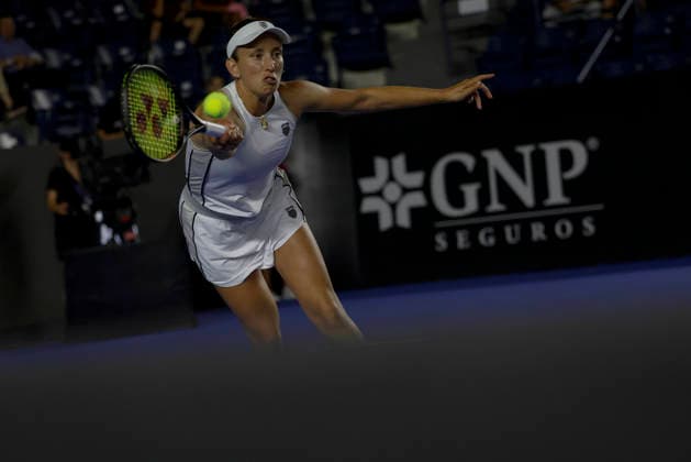 August 28, 2026, Monterrey, Nuevo Leon, Mexico: Elise Mertens (BEL) in action against Nikola Bartunkova (CZE) during the semifinals of the GNP Seguros WTA, Tennis Damen 500 Open at Club Sonoma in Monterrey, Nuevo Leon. Monterrey Mexico - ZUMAo125 20260828_zip_o125_025 Copyright: xAntonioxOjedax