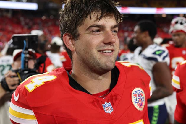 KANSAS CITY, MO - AUGUST 28: Garrett Nussmeier 14 of the Kansas City Chiefs after an NFL, American Football Herren, USA preseason game between the Seattle Seahawks and Kansas City Chiefs on Aug 28, 2026 at Arrowhead Stadium in Kansas City, MO. (Photo by Scott Winters Icon Sportswire) NFL: AUG 28 Seahawks at Chiefs EDITORIAL USE ONLY Icon2608281572