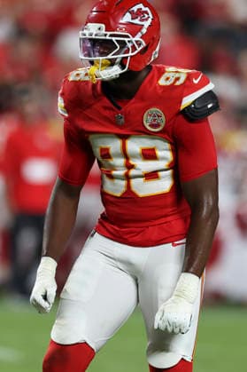 KANSAS CITY, MO - AUGUST 28: VJ Anthony 98 of the Kansas City Chiefs flexes after a stop in the fourth quarter of an NFL, American Football Herren, USA preseason game between the Seattle Seahawks and Kansas City Chiefs on Aug 28, 2026 at Arrowhead Stadium in Kansas City, MO. (Photo by Scott Winters Icon Sportswire) NFL: AUG 28 Seahawks at Chiefs EDITORIAL USE ONLY Icon2608281783