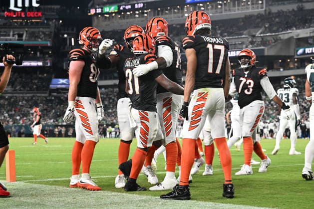 PHILADELPHIA, PA - AUGUST 28: Cincinnati Bengals running back Kentrel Bullock 31 celebrates a touchdown with teammates during the pre season game between the Philadelphia Eagles and the Cincinnati Bengals on August 28th, 2026 at Lincoln Financial Field in Philadelphia, PA. (Photo by Terence Lewis Icon Sportswire) NFL, American Football Herren, USA AUG 28 Bengals at Eagles EDITORIAL USE ONLY Icon260828023