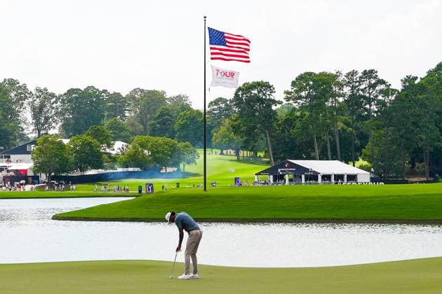 August 28, 2026, Atlanta, Georgia, USA: Akshay Bhatia (USA) putts the 8th green during the second round of the 2026 TOUR Championship at East Lake Golf Club. PGA, Golf Herren 2026: TOUR Championship - Round 2  - ZUMAw109 20260828_fap_w109_036 Copyright: xDebbyxWongx