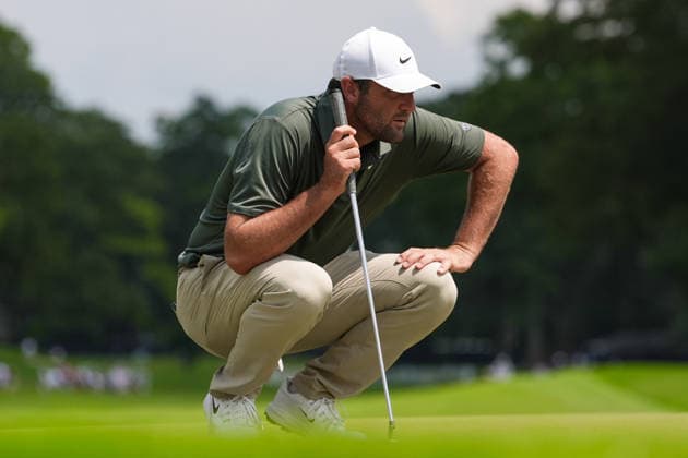 August 28, 2026, Atlanta, Georgia, USA: Scottie Scheffler (USA) lines up a putt on the 5th green during the second round of the 2026 TOUR Championship at East Lake Golf Club. PGA, Golf Herren 2026: TOUR Championship - Round 2  - ZUMAw109 20260828_fap_w109_038 Copyright: xDebbyxWongx