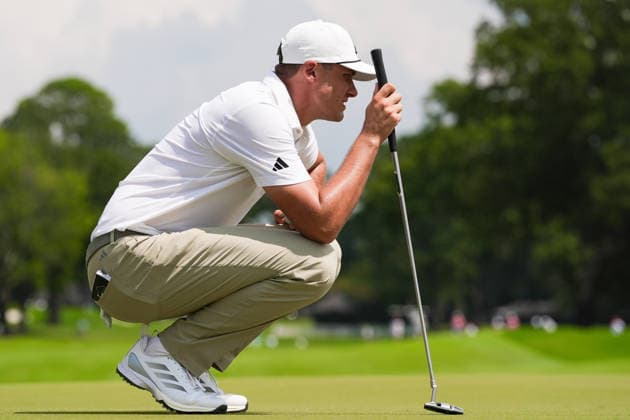 August 28, 2026, Atlanta, Georgia, USA: Ludvig Aberg (SWE) lines up a putt on the 5th green during the second round of the 2026 TOUR Championship at East Lake Golf Club. PGA, Golf Herren 2026: TOUR Championship - Round 2  - ZUMAw109 20260828_fap_w109_039 Copyright: xDebbyxWongx