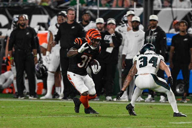 PHILADELPHIA, PA - AUGUST 28: Cincinnati Bengals running back Kentrel Bullock 31 runs the ball during the pre season game between the Philadelphia Eagles and the Cincinnati Bengals on August 28th, 2026 at Lincoln Financial Field in Philadelphia, PA. (Photo by Terence Lewis Icon Sportswire) NFL, American Football Herren, USA AUG 28 Bengals at Eagles EDITORIAL USE ONLY Icon260828035