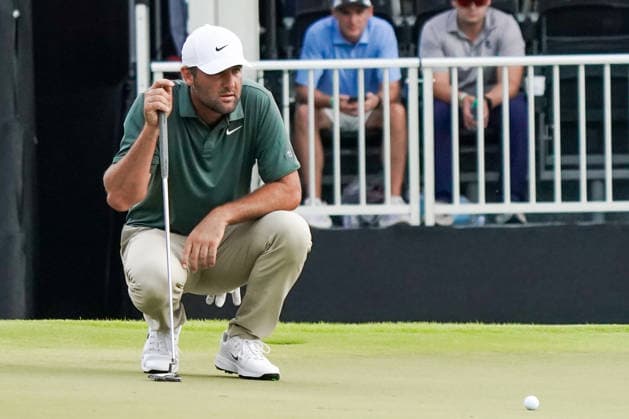 August 28, 2026, Atlanta, Georgia, USA: Scottie Scheffler (USA) lines up a putt on the 18th green during the second round of the 2026 TOUR Championship at East Lake Golf Club. PGA, Golf Herren 2026: TOUR Championship - Round 2  - ZUMAw109 20260828_fap_w109_051 Copyright: xDebbyxWongx
