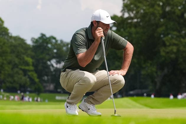 August 28, 2026, Atlanta, Georgia, USA: Scottie Scheffler (USA) lines up a putt on the 5th green during the second round of the 2026 TOUR Championship at East Lake Golf Club. Atlanta USA - ZUMAw109 20260828_fap_w109_046 Copyright: xDebbyxWongx