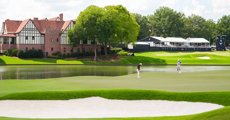 August 28, 2026, Atlanta, Georgia, USA: Viktor Hovland (NOR)(L) and his caddie, Shay Knight line up a putt on the 8th green during the second round of the 2026 TOUR Championship at East Lake Golf Club. Atlanta USA - ZUMAw109 20260828_fap_w109_048 Copyright: xDebbyxWongx
