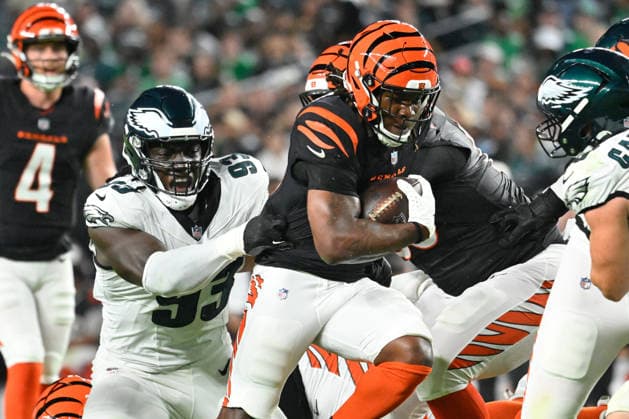 NFL, American Football Herren, USA 2026: Bengals Vs Eagles AUG 28 Aug 28, 2026; Philadelphia, Pennsylvania, USA; Philadelphia Eagles defensive tackle Uar Bernard (93) defends against Cincinnati Bengals halfback Kentrel Bullock (31) during the second half at Lincoln Financial Field. Mandatory Credit: Eric Canha-Cal Media (Credit Image: Â Eric Canha Cal Sport Media) Philadelphia Pennsylvania USA EDITORIAL USE ONLY Copyright: xx ZUMA-20260828_zma_c04_059.jpg EricxCanhax csmphotothree515161