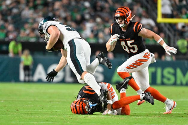 NFL, American Football Herren, USA 2026: Bengals Vs Eagles AUG 28 Aug 28, 2026; Philadelphia, Pennsylvania, USA; Cincinnati Bengals cornerback Jalen Kimber (40) tackles Philadelphia Eagles running back Carson Steele (34) during the second half at Lincoln Financial Field. Mandatory Credit: Eric Canha-Cal Media (Credit Image: Â Eric Canha Cal Sport Media) Philadelphia Pennsylvania USA EDITORIAL USE ONLY Copyright: xx ZUMA-20260828_zma_c04_045.jpg EricxCanhax csmphotothree515175