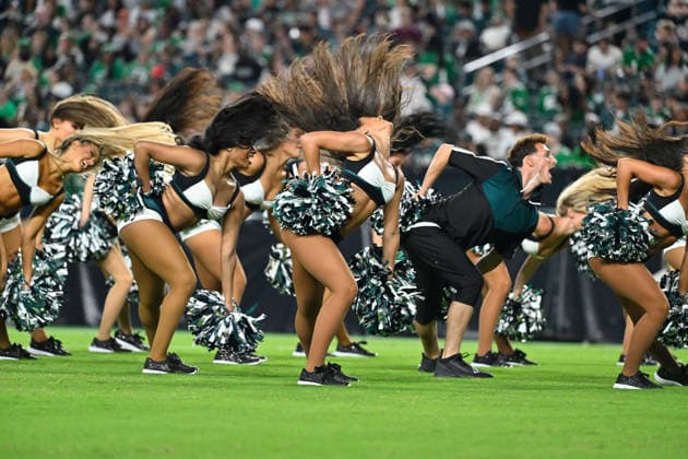 Aug 28, 2026; Philadelphia, Pennsylvania, USA; The Philadelphia Eagles cheerleaders perform during the second half against the Cincinnati Bengals at Lincoln Financial Field. Mandatory Credit: -Cal Media NFL, American Football Herren, USA 2026: Bengals Vs Eagles AUG 28  - ZUMAc04_ 20260828_zma_c04_046 Copyright: xEricxCanhax